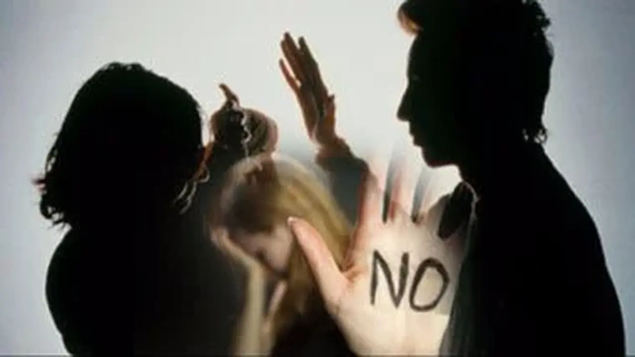 العنف ضد المرأة يكشف عن معاناة 840 مليون امرأة عالمياً وشريك الحياة المتهم الرئيس في 316 حالة قتل خلال 2025